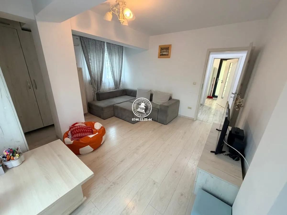 Apartament cu 2 camere decomandat Copou - foto 14