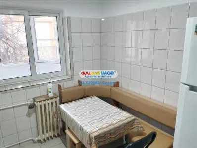 INCHIRIEZ APARTAMENT 3 CAMERE PIATA RAHOVA - foto 6