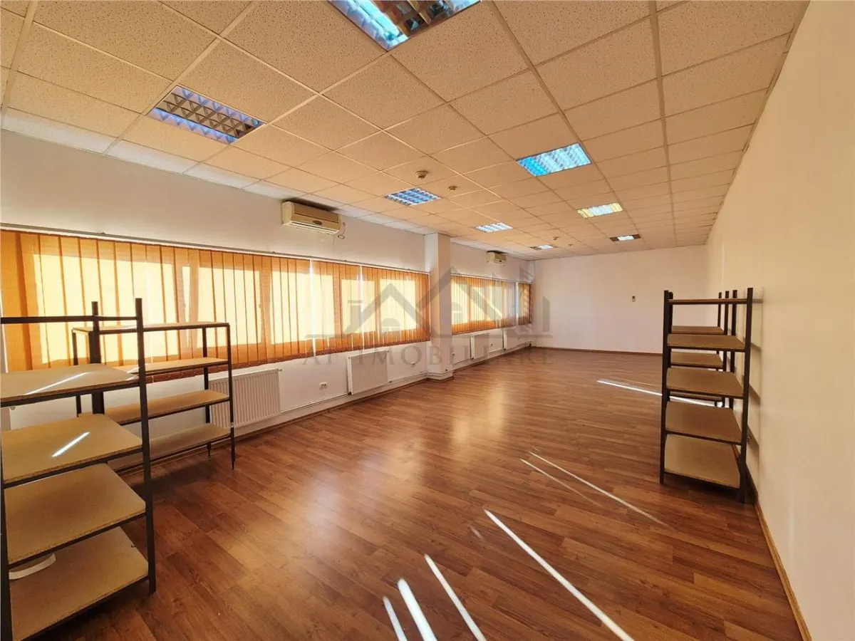 Spatiu comercial 200 mp - foto 4