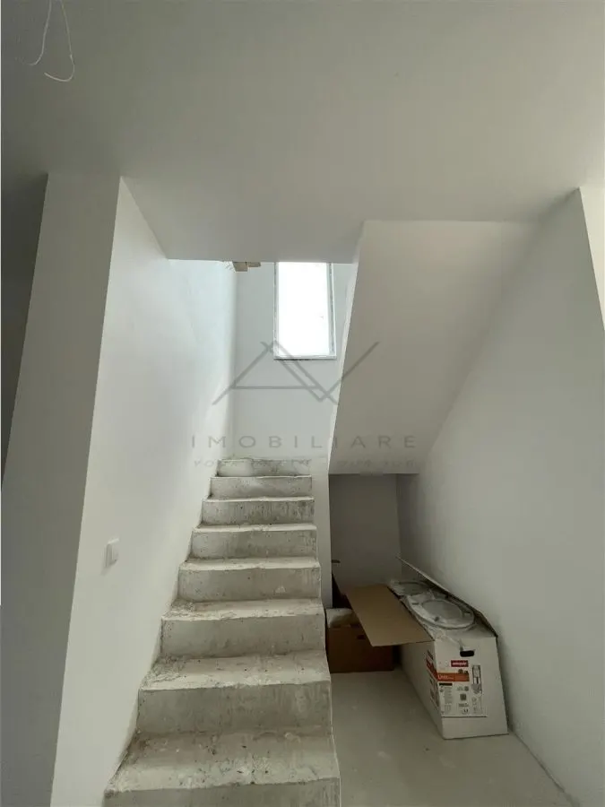 COMISION 0% VILA INDIVIDUALA CIOROGARLA- LA CHEIE 5 CAMERE - foto 4