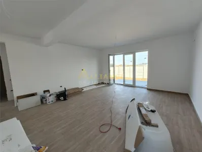 Casa - 4 camere - 10 min de metrou - foto 8