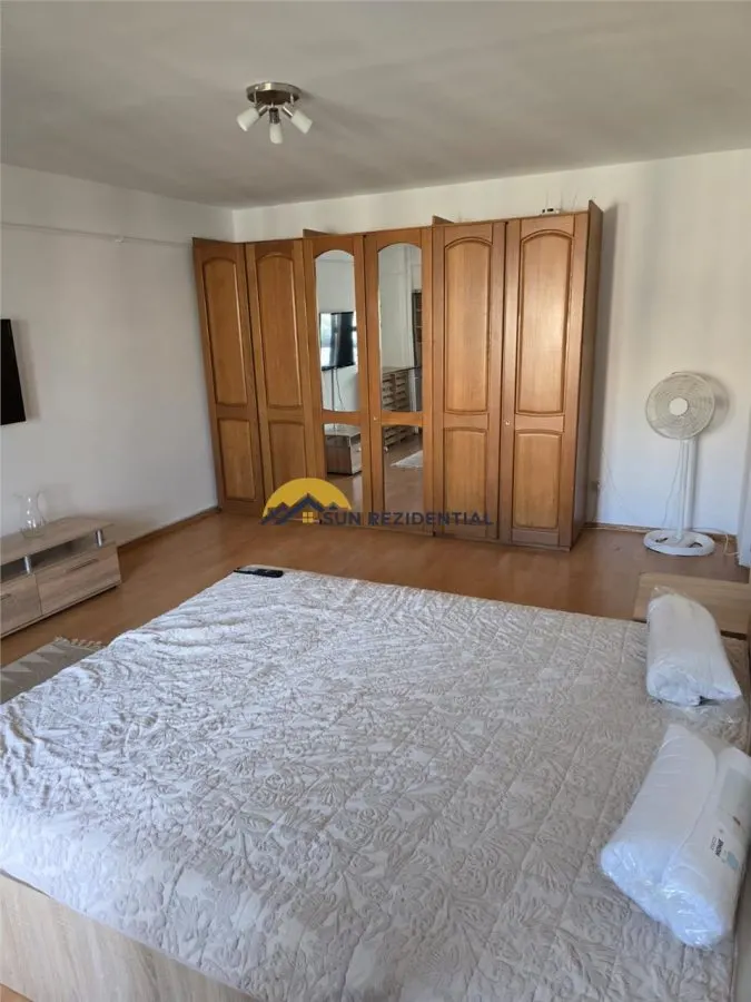 Bulevardul Burebista-Decebal Garsoniera Libera - foto 2