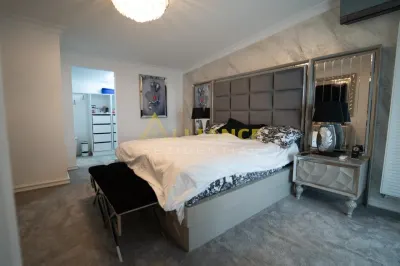 Casă tip townhouse de vânzare P+1E+M | 265 mp utili | 7 camere | terasă închisă | 3 locuri parcare - foto 15