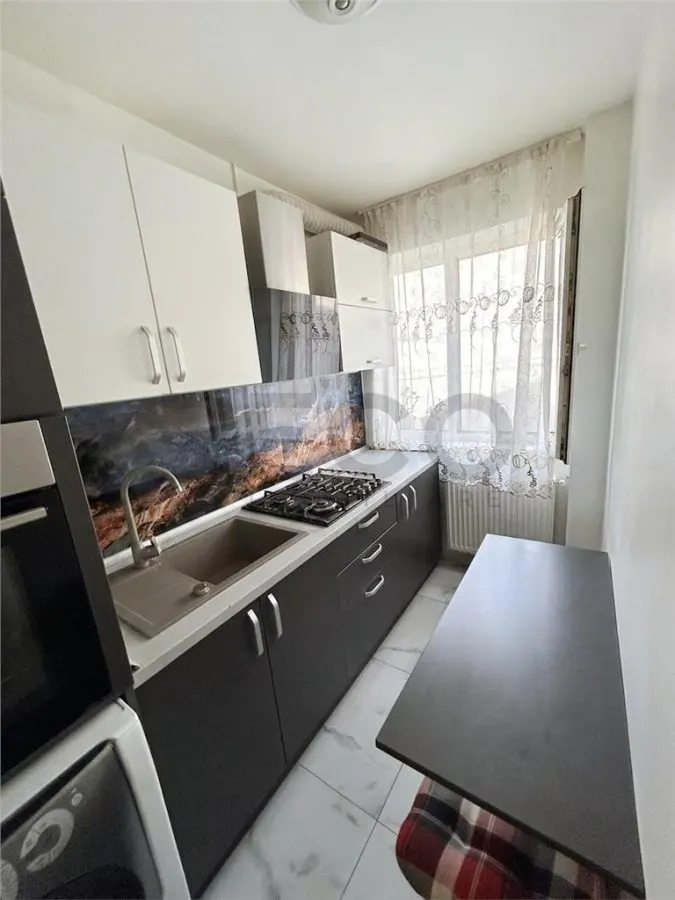 RECO Apartament 2 camere, zona Velenta, etaj 1/4, balcon inchis - foto 4