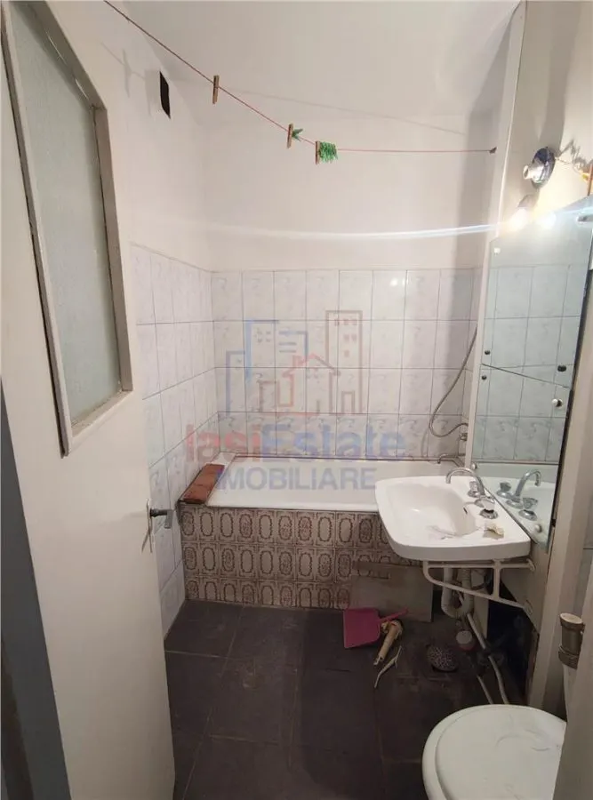 Podu Ros - Zona 0 - Apartament 2 camere decomandat - foto 8