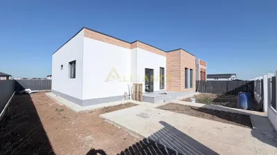 Casa Individuala - 4 camere - 2 bai - 350mp teren - Berceni