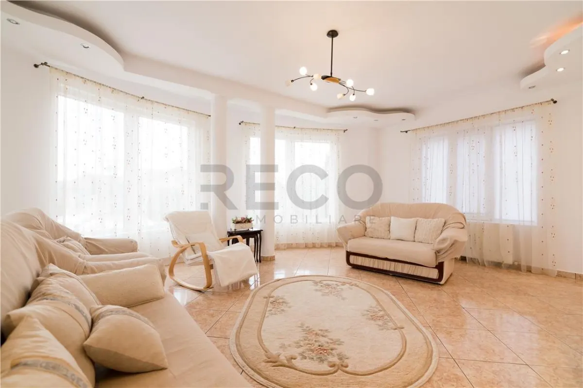 RECO Vila 5 camere, zona Grigorescu, curte mare si garaj - foto 1