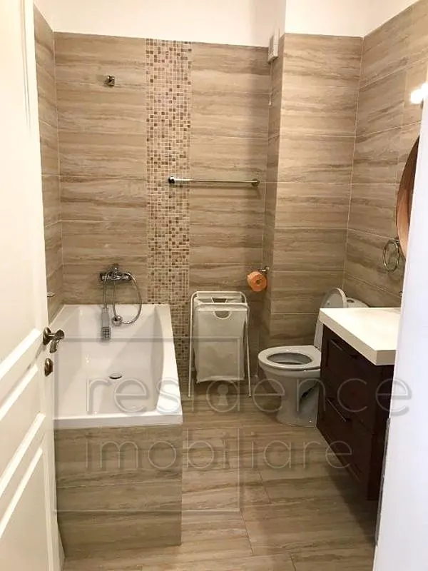 Garaj! Apartament 2 camere decomandate, Semicentrala, strada Traian - foto 7