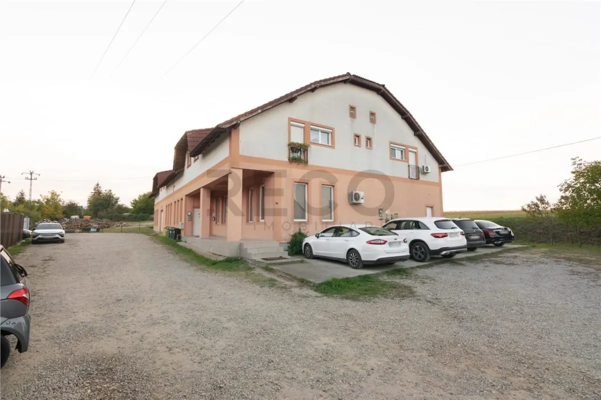RECO Apartament cu 3 Camere  , Paleu - foto 1