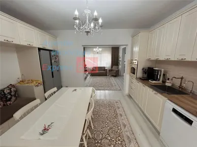 Proprietate deosebita de vanzare | Casa, 13.200 mp teren, doua iazuri cu peste | Raducaneni, Iasi - foto 3
