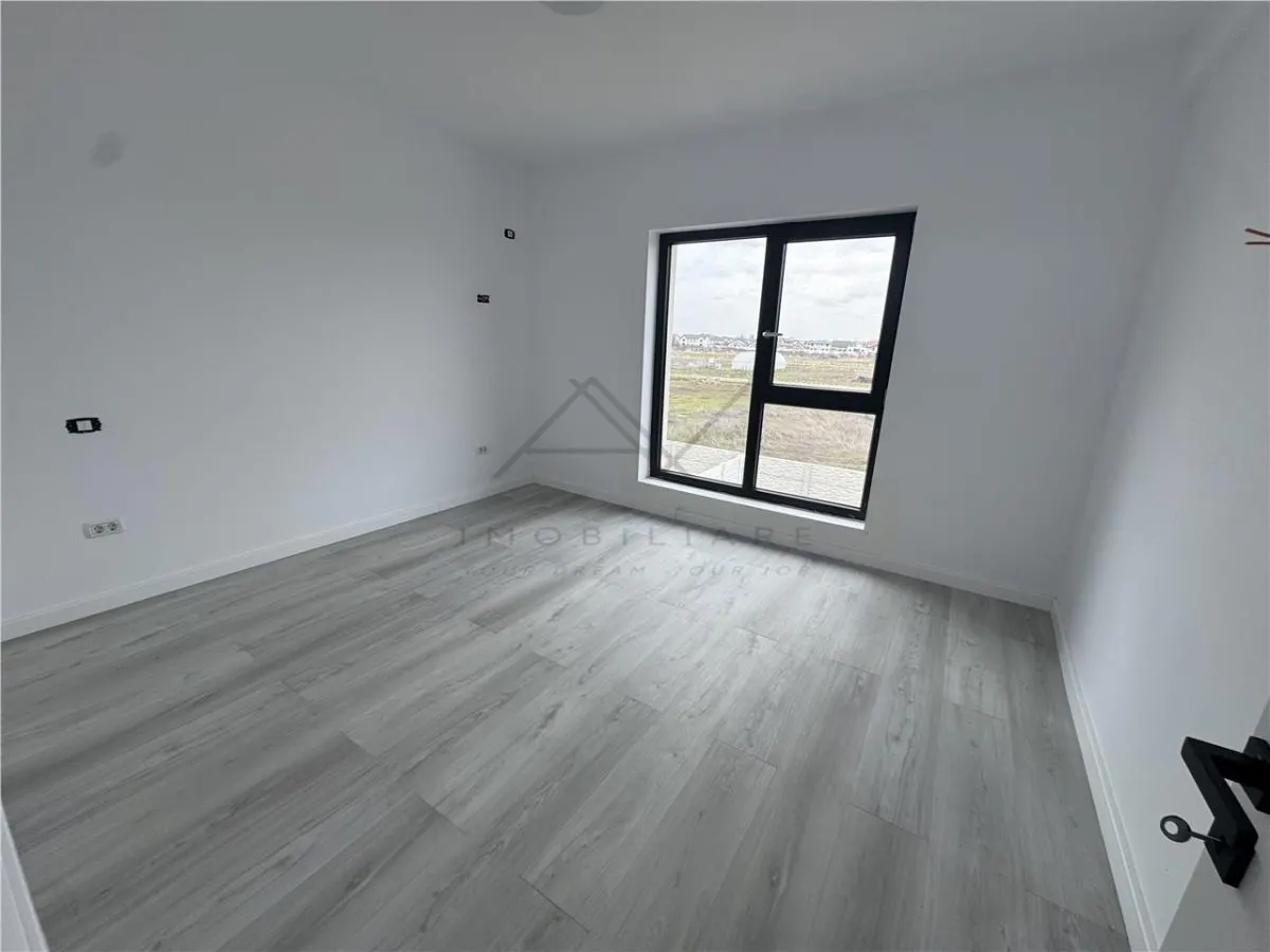 VILA DE VANZARE DOMNESTI LA CHEIE 4 CAMERE - TEREN- PANOURI FOTOVOLTAICE - foto 16