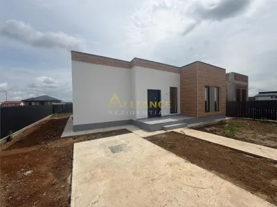 Casa individuala ||4 camere 2 bai || teren 349mp || - foto 3