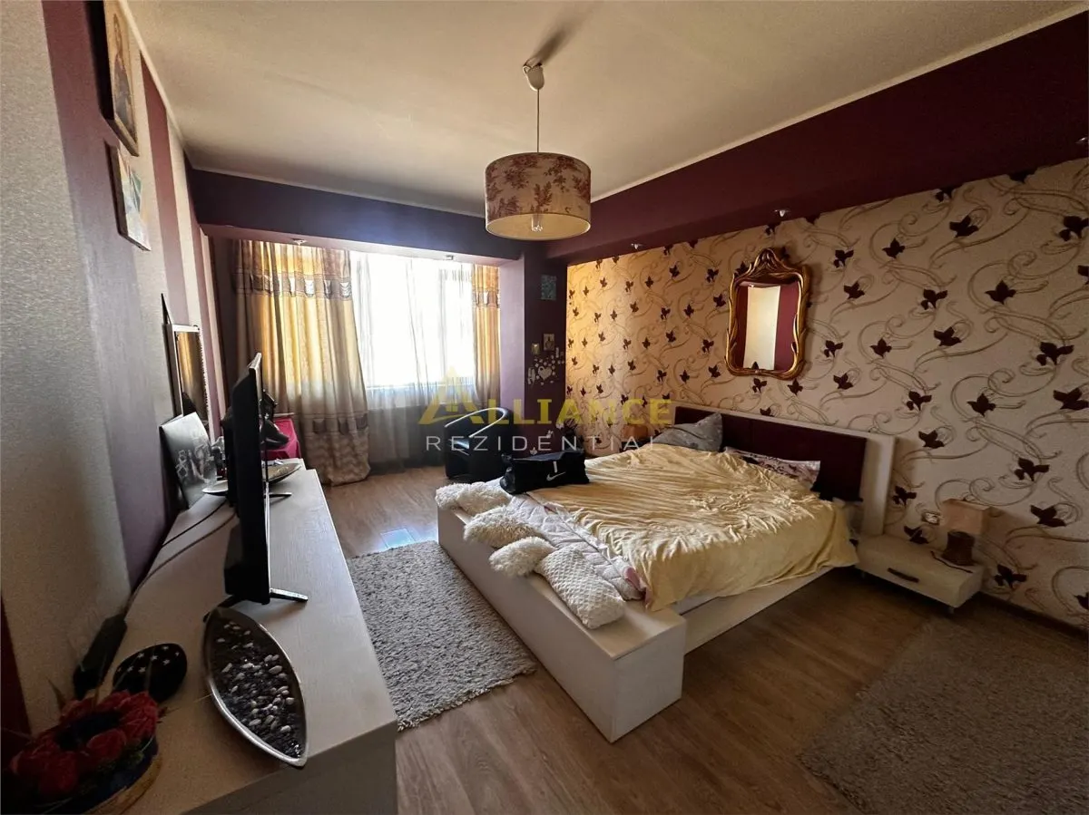 Apartament spatios cu 3 camere Aurel Persu - foto 4