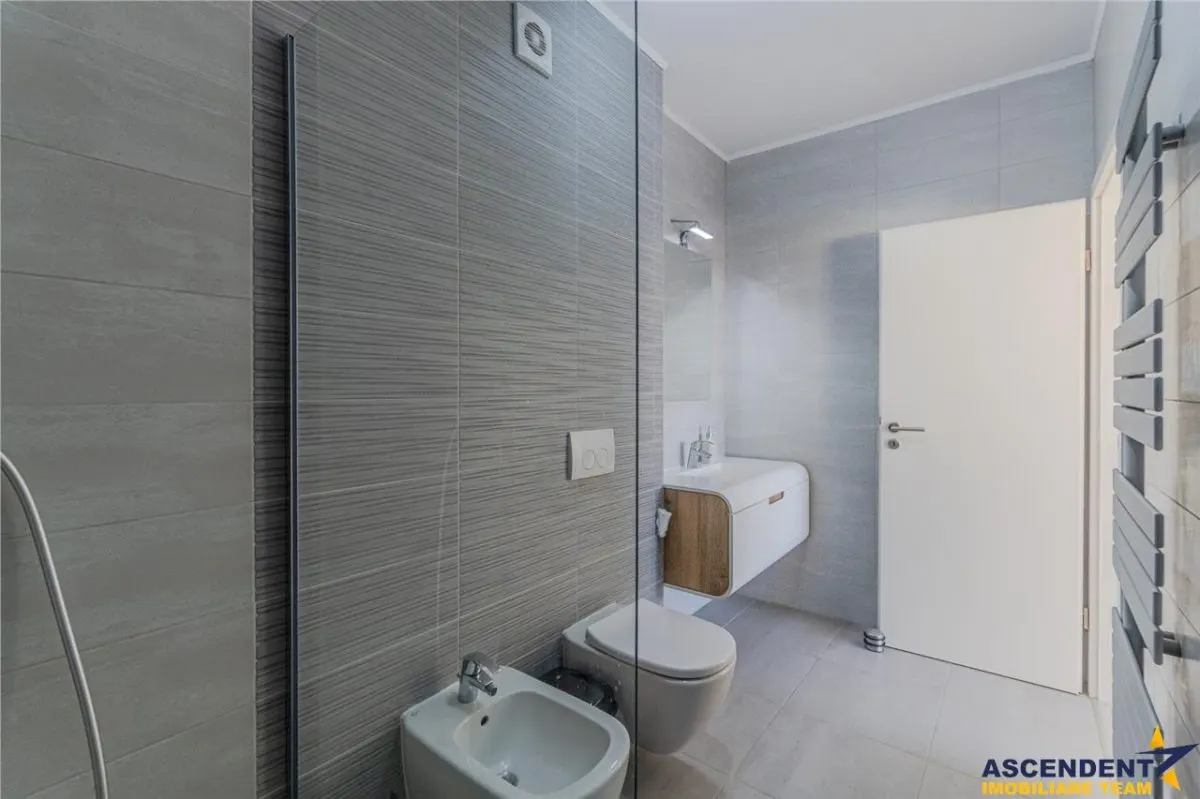 FILM&3D! Penthouse spatios,luminos,terasa generoasa,Maurer,Tractorul,Brasov. - foto 25