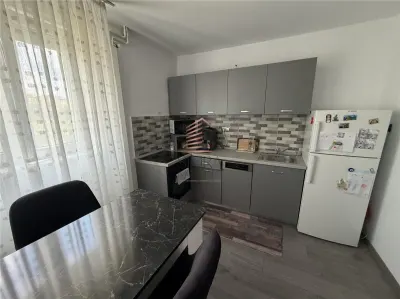Apartament 3 camere dubla orientare Republicii - foto 2