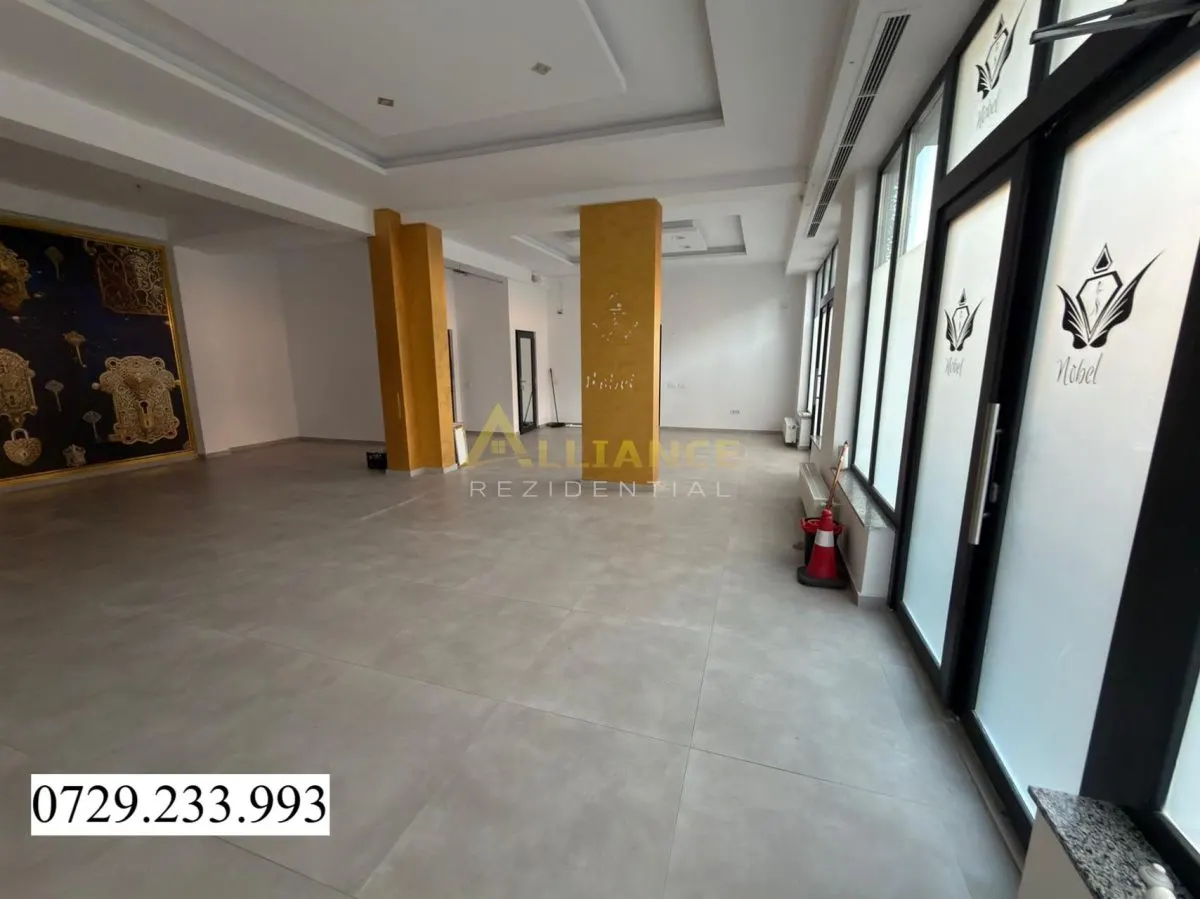[SECTOR 4] Spatiu Comercial + Parcari | 88 mp | - foto 1