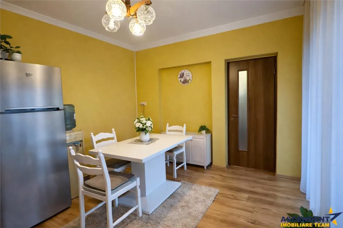 Vila spatioasa in Sancraiu, 2 intrari, foisor, parcare, 5 minute de Targu Mures. - foto 4
