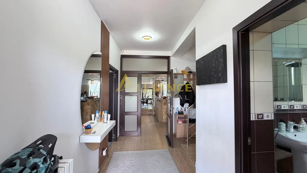 Vila Individuala - 5 camere - 3 bai - 424mp teren - foto 16