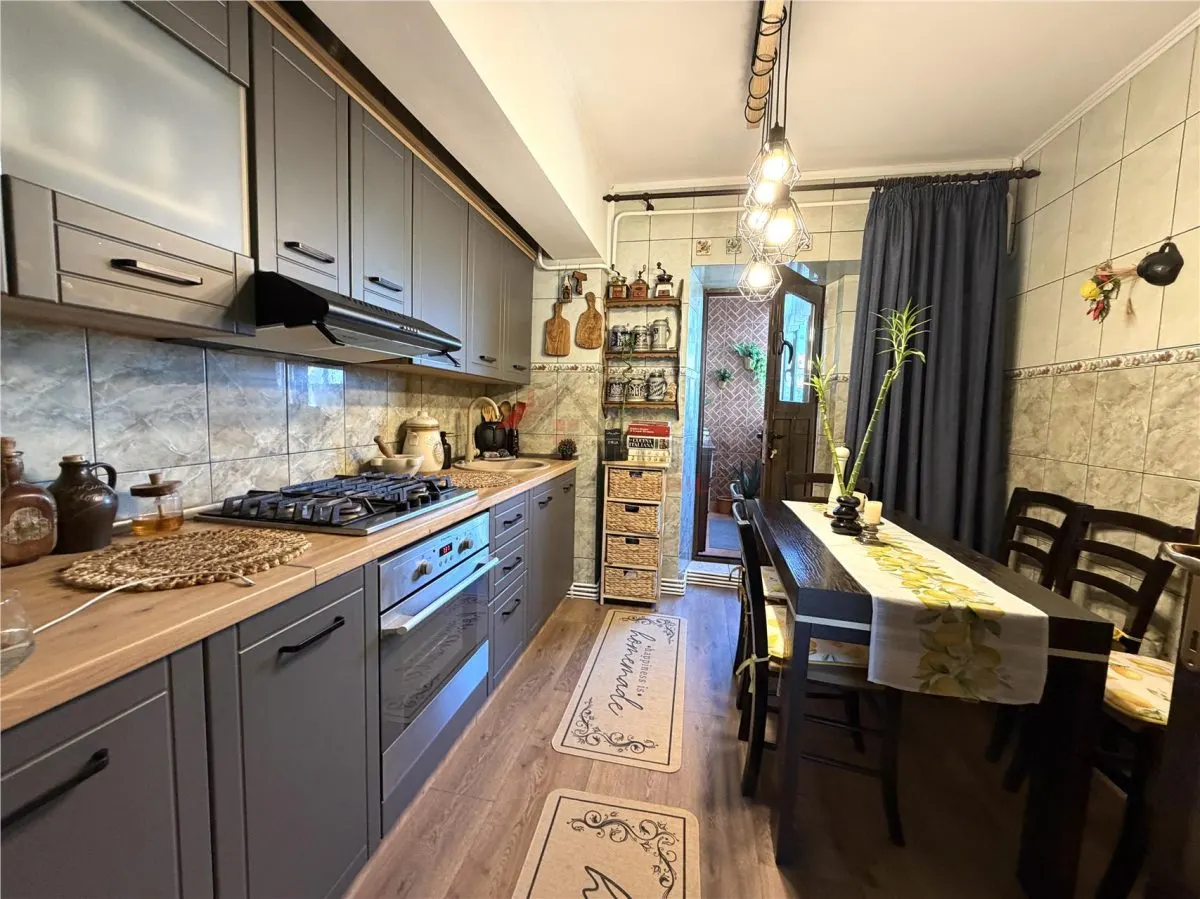 Apartament 4 camere + garaj-  Nicolina Belvedere - foto 6