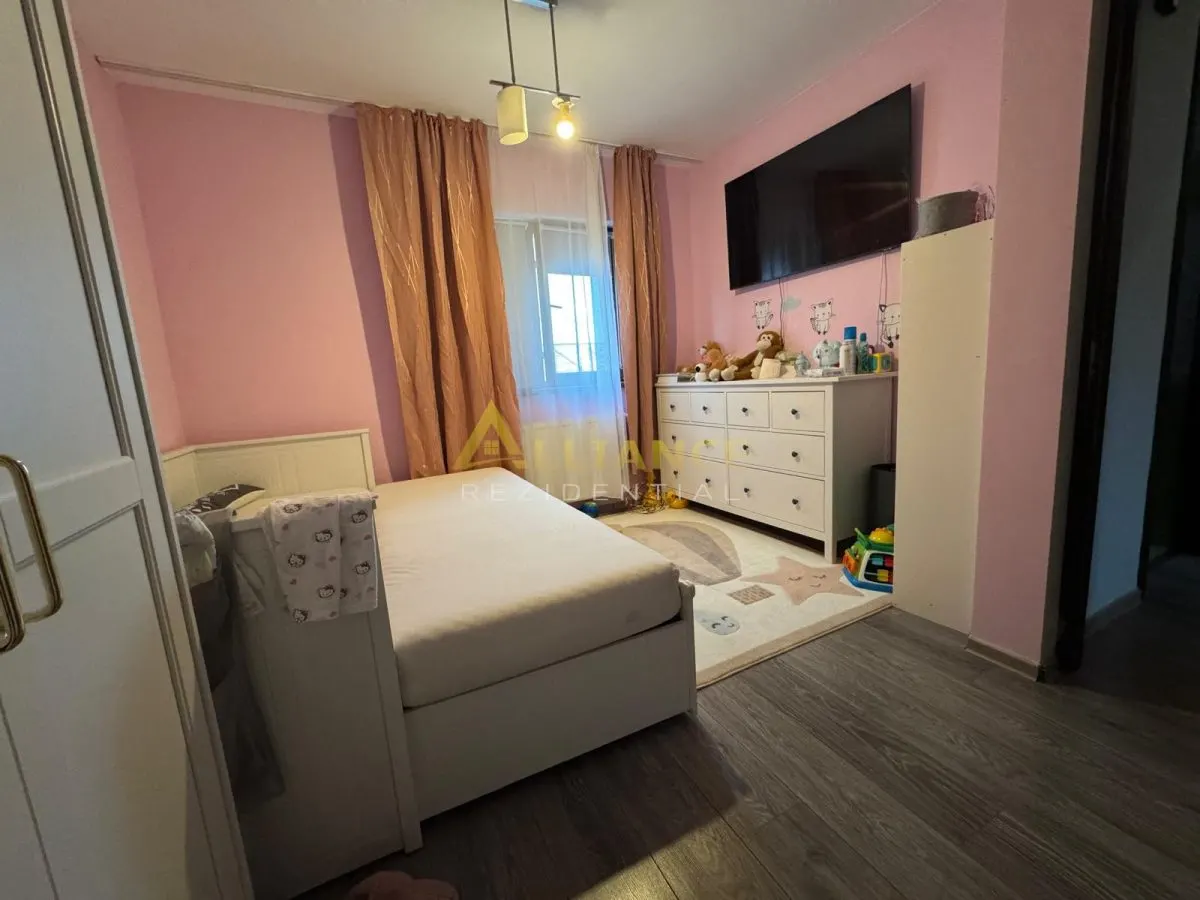 Exclusivitate â€“ Casa moderna P+1+M | 5 camere | Mutare Imediata - foto 9