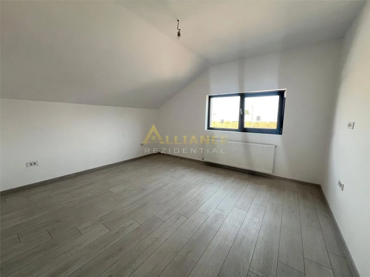 Vila individuala -4 camere  - teren 308mp - Str. Padurea Craiului - foto 9