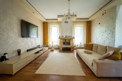 Vilă premium cu piscină, eficiență energetică și spații generoase pentru întreaga familie - foto 9