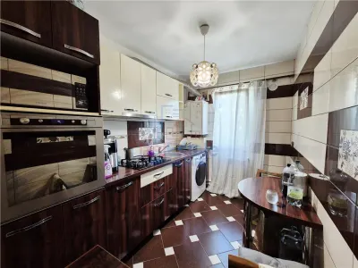 Apartament cu 2 camere in Podu Ros - mobilat si utilat - foto 5